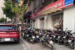 TP HCM hướng dẫn thu phí sử dụng tạm thời lòng đường, vỉa hè