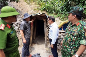 Đánh sập 75 hầm khai thác vàng trái phép
