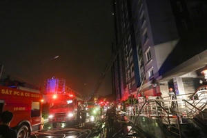 Địa ốc 7AM: Hàng nghìn cơ sở 'cháy là chết', bức xúc vì "các dự án lớn đều nằm trên giấy"!