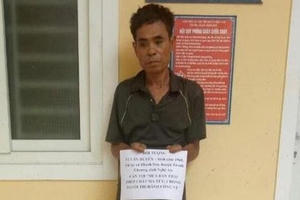 Con trai lao vào chống đối công an để giải cứu người cha buôn ma tuý