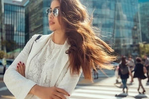 Phạm Hương "thời trang đập tan thời tiết" ở Seoul