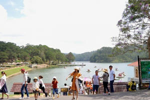 Du lịch Đà Lạt hốt bạc nhờ kỳ nghỉ lễ kéo dài