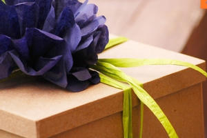 Cách chọn quà 20/10 cho mẹ và vợ chuẩn nhất