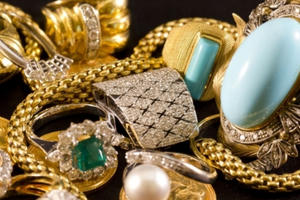 Giá vàng cuối ngày 13/10: Vàng SJC tăng nhẹ