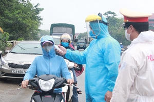 Chủ tịch UBND TP Hà Nội yêu cầu tăng cường chốt trực tại các cửa ngõ thành phố