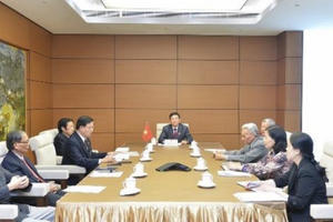 Thắt chặt quan hệ Việt - Lào