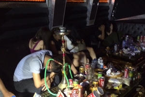Phát hiện quán karaoke có nhiều ma túy