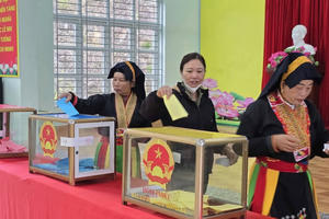 Quảng Ninh rộn ràng ngày hội toàn dân đi bầu cử