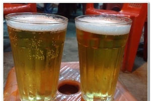 Kinh hoàng sản xuất bia hơi rẻ hơn trà đá