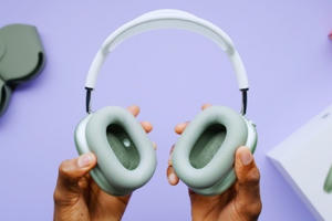 Tai nghe AirPods Max thế hệ mới của Apple được sản xuất tại Việt Nam