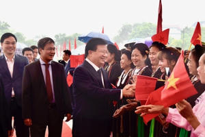 Phó Thủ tướng Trịnh Đình Dũng dự Ngày hội Đại đoàn kết toàn dân tộc