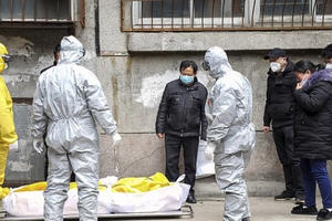 Dịch Covid-19: Vũ Hán xuất hiện ca mắc mới, Iran cảnh báo nguy cơ về làn sóng bùng phát dịch