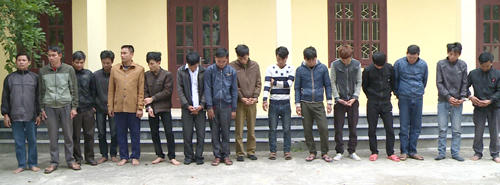 Triệt xóa sới bạc chuyên nghiệp trên sông, bắt quả tang 16 đối tượng