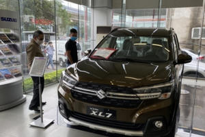 Giảm 50% lệ phí trước bạ, người tiêu dùng lo cắt ưu đãi, giảm giá