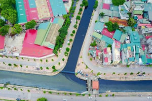 Mỗi ngày các dòng sông Hà Nội nhận 600.000 m3 nước thải