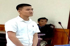 Ghen tuông mù quáng, dùng dao sát hại bạn gái 18 tuổi rồi gọi điện cho Công an đầu thú