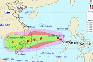 Bão số 12 có thể mạnh cấp 11, gió giật hơn 100 km/h trước khi đổ bộ