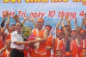 Phú Thọ: Tổ chức Hội thi bơi chải mở rộng 2016