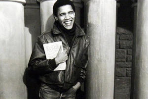 Thời tuổi trẻ của Tổng thống Obama trôi qua như thế nào?