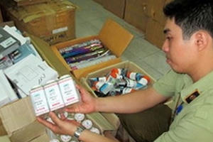 Thu giữ gần 1.000 mẫu dược phẩm, mỹ phẩm, thuốc y học cổ truyền… không đạt chất lượng
