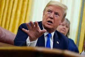 Tổng thống Trump: Covid-19 là cuộc tấn công khủng khiếp nhất với nước Mỹ