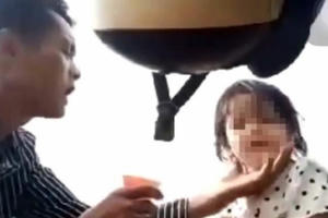 Khi các bậc sinh thành còn hơn hổ dữ