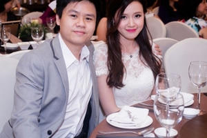 Tay trong tay bên tình mới, Phan Thanh vẫn lưu luyến Midu?