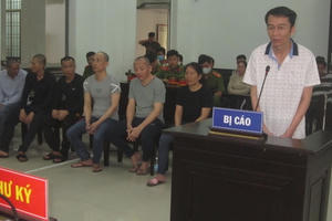 Nhiều người đi tù vì "phi vụ thiên thạch tiền tỉ"