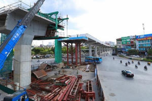 Tin kinh tế 6AM: Giá xăng dầu đồng loạt giảm; Lo ngại “vết xe đổ” từ 3 dự án đường sắt tai tiếng