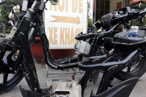 Đồng Nai: Lật tẩy công nghệ "phù phép" xe gian thành xe tay ga cao cấp Đồng Nai: Lật tẩy công nghệ "phù phép" xe gian thành xe tay ga cao cấp