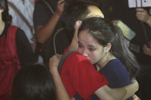 "Lễ trưởng thành": Tri ân thầy cô và cha mẹ