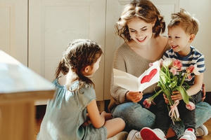 Câu chuyện buồn đằng sau nguồn gốc "Ngày của Mẹ"