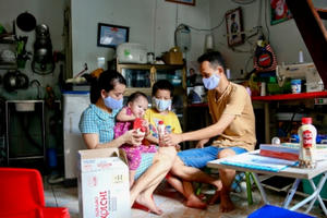 Quay quắt với bữa cơm thường ngày giữa dịch Covid-19