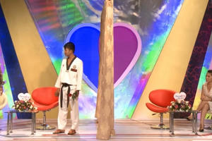 Bạn muốn hẹn hò tập 4: Chàng trai "dép lào" mang theo gạch và hoa tới tỏ tình!