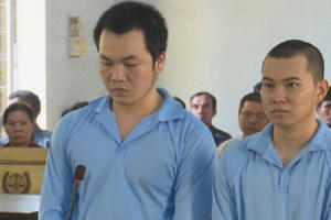 Lừa bán các cô gái sang Trung Quốc, 2 anh em lĩnh án
