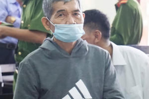 Xét xử “yêu râu xanh” xâm hại 2 bé gái 8 tuổi