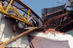 Sập cẩu tại công trường cầu Ba Vì – Việt Trì, 2 người tử vong