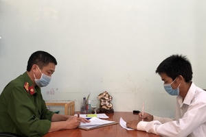 Nghệ An: Mua bò viêm da nổi cục bị chết đưa đi tiêu thụ