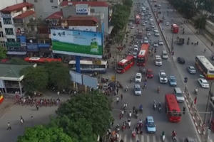 Toàn cảnh giao thông Thủ đô ngày 2/5: Vẫn chưa xảy ra ùn tắc