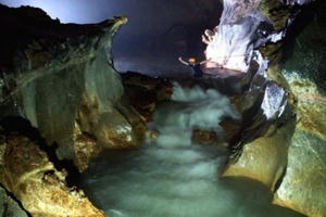 Lắp thang vượt nhũ triệu năm tuổi trong hang Sơn Đoòng phục vụ du lịch: Nhiều khó hiểu cần làm sáng tỏ