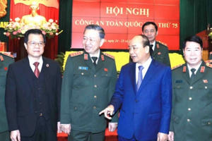 Tăng cường kiểm soát quyền lực trong ngành Công an Tăng cường kiểm soát quyền lực trong ngành Công an