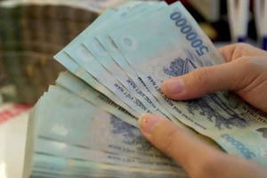 Đi làm dịp Lễ 30/4 và 1/5 nhận lương ra sao?