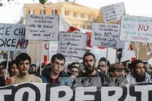 Italy: Nói 'không' với cải cách hiến pháp Italy: Nói 'không' với cải cách hiến pháp