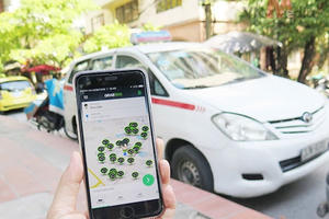 Bản tin Giao thông Plus: Không dừng thí điểm xe hợp đồng điện tử