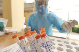 Bộ Y tế: Xét nghiệm người nhập cảnh, giám sát chặt biến chủng Omicron