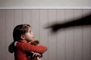 Bảo vệ trẻ em trước vấn nạn bạo hành