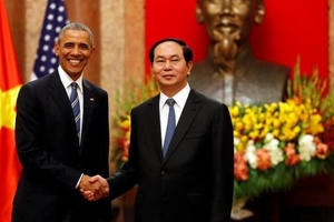 Hôm nay, Tổng thống Obama làm gì ở Việt Nam?
