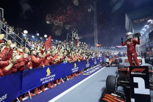 Đường đua công thức 1 Hà Nội mở bán 2 khán đài cuối và hạng vé Paddock Club