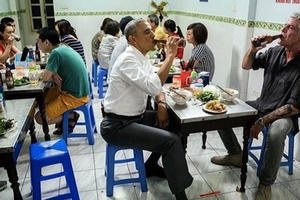 Thông điệp của Tổng thống Obama bên bát bún chả Việt Nam Thông điệp của Tổng thống Obama bên bát bún chả Việt Nam