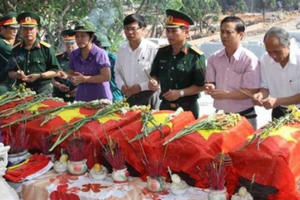 Vụ 13 mộ liệt sĩ không có hài cốt: Khẩn cấp làm rõ